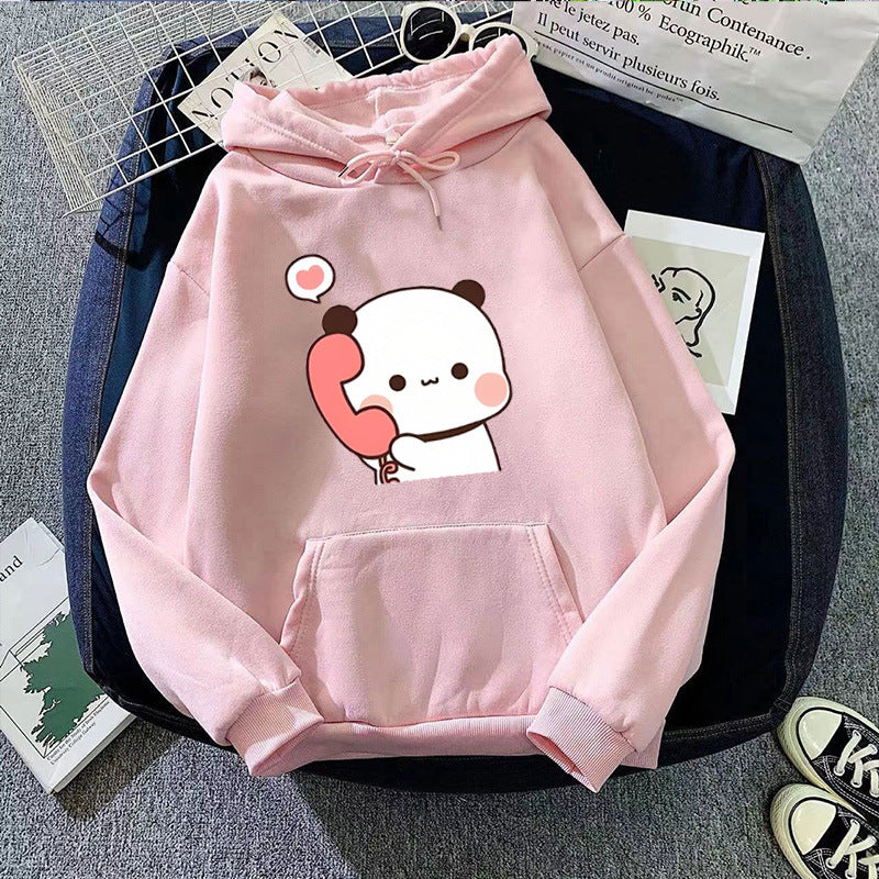 Damhoodie med lekfull design av panda Mirla-Eva Jonsson