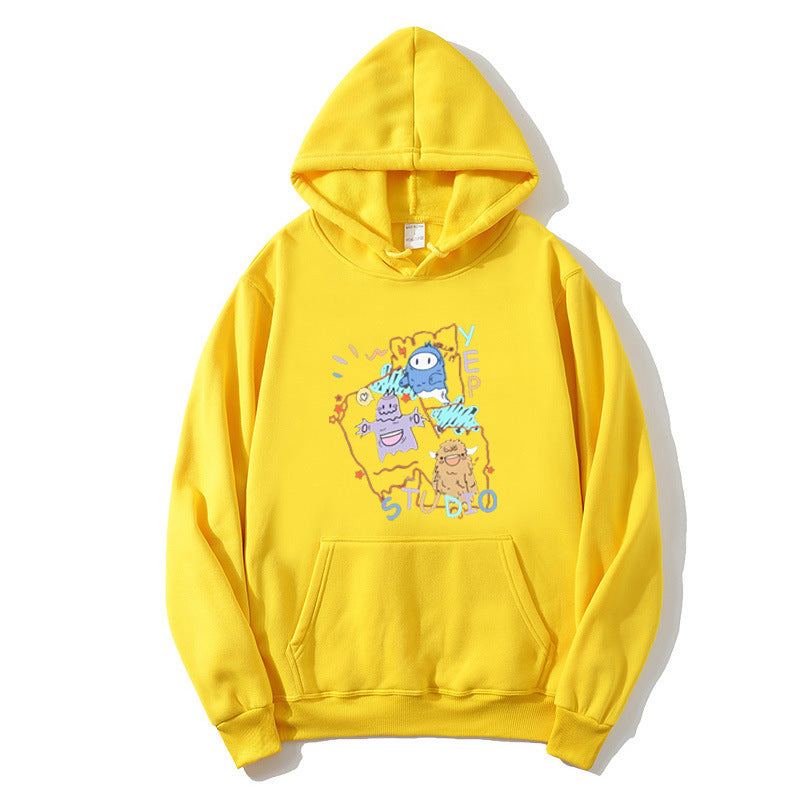 Damhoodie med lekfull design av tecknad film Mirla-Eva Jonsson