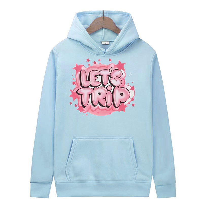 Damhoodie med stiligt graffit tryck och bekväm passform Mirla-Eva Jonsson