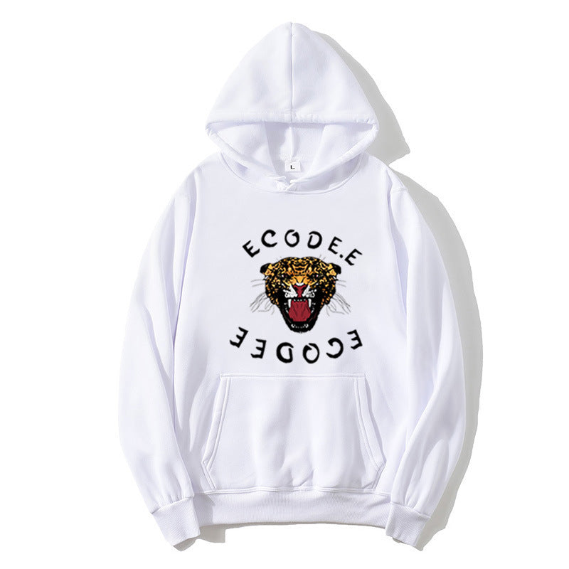 Damhoodie med tigerliknande grafisk design Mirla-Eva Jonsson