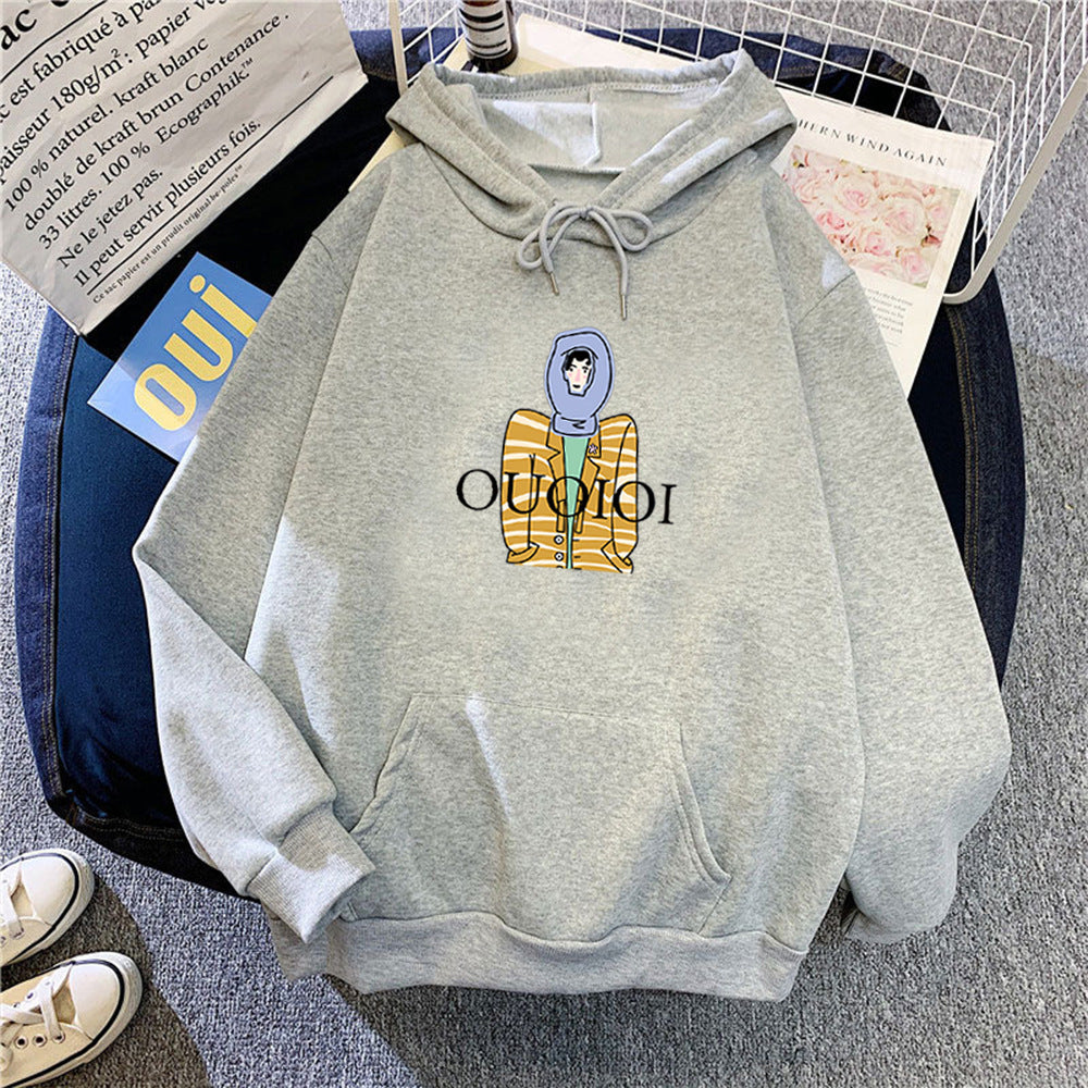 Damhoodie med unikt tecknad design Mirla-Eva Jonsson