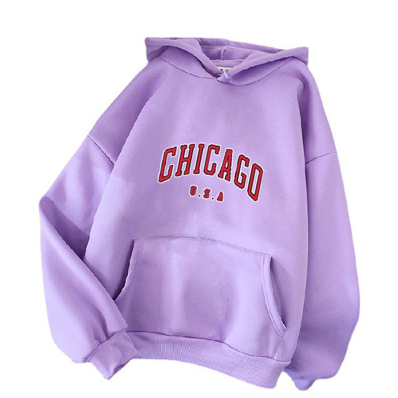 Damhoodie med urban Chicago-tryck Mirla-Eva Jonsson