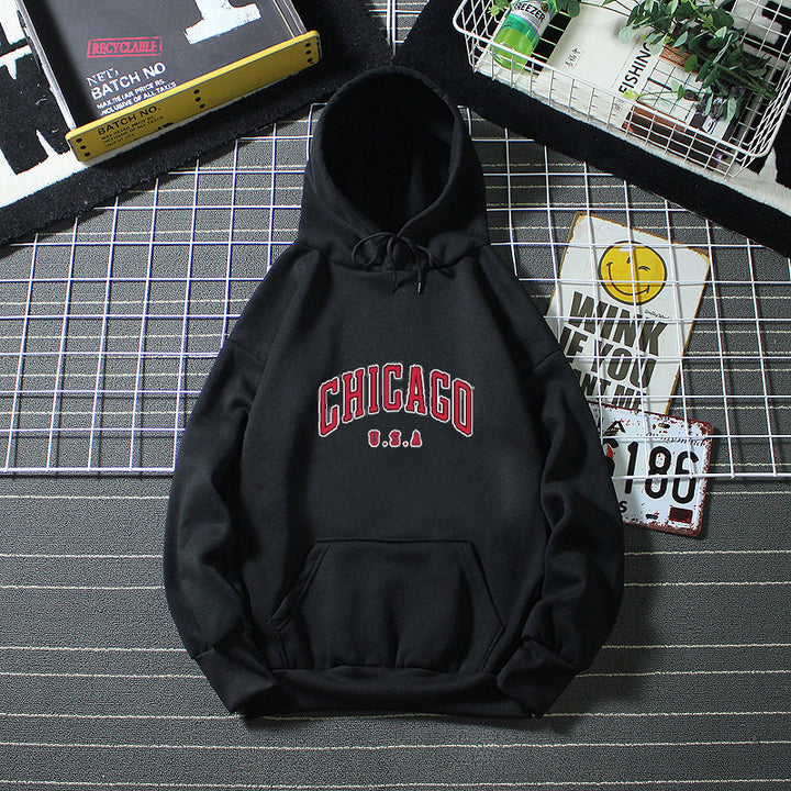 Damhoodie med urban Chicago-tryck Mirla-Eva Jonsson