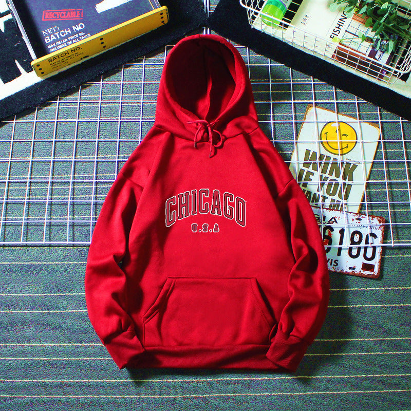 Damhoodie med urban Chicago-tryck Mirla-Eva Jonsson