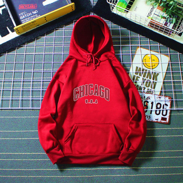 Damhoodie med urban Chicago-tryck Mirla-Eva Jonsson