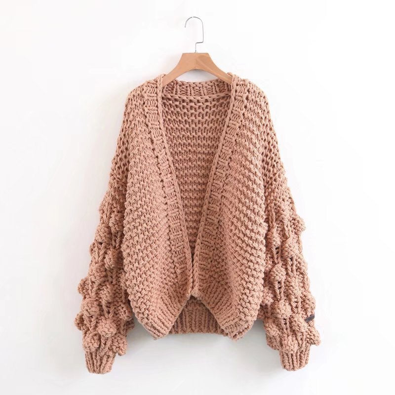 Damig grovstickad oversized cardigan med voluminösa ärmar Mirla-Eva Jonsson