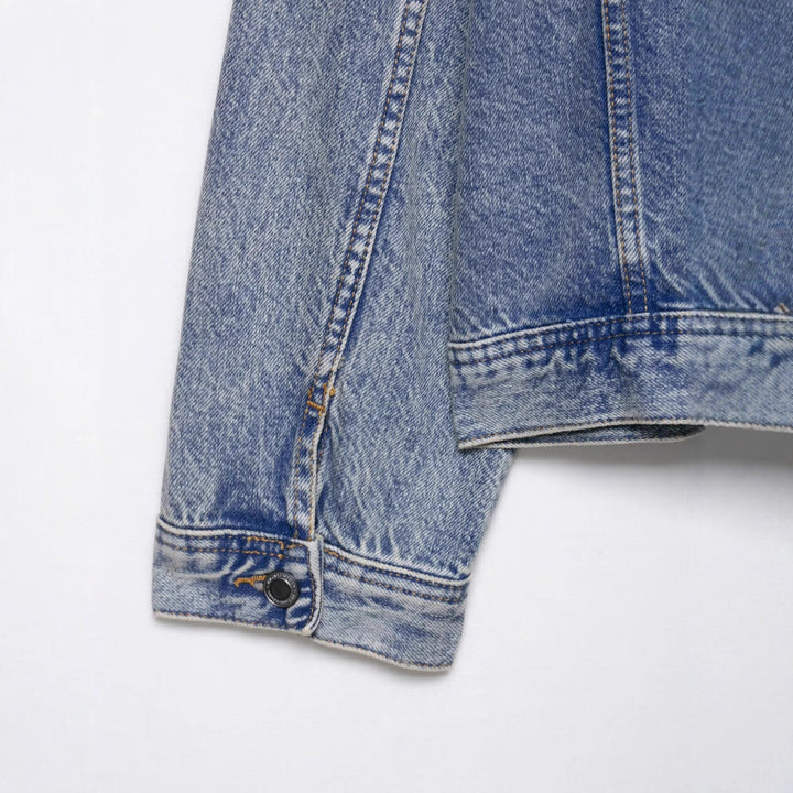 Damjeansjacka med asymmetrisk dragkedja och vintageeffekt Mirla-Eva Jonsson