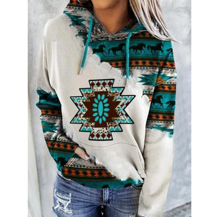 Damkapp Hoodie med unikt tribal-mönster Mirla-Eva Jonsson