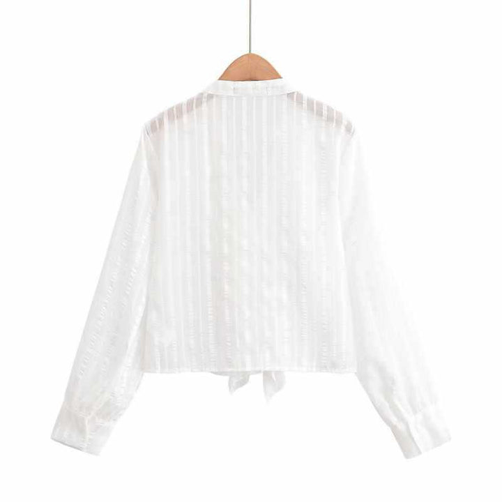 Damkava elegant blus med volangdetaljer Mirla-Eva Jonsson