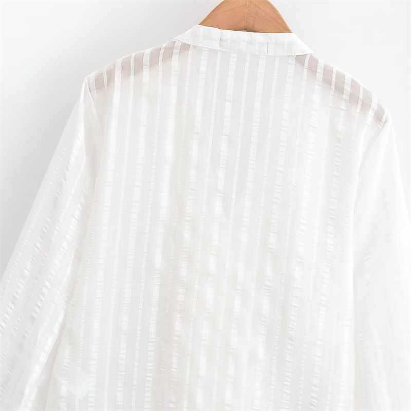 Damkava elegant blus med volangdetaljer Mirla-Eva Jonsson