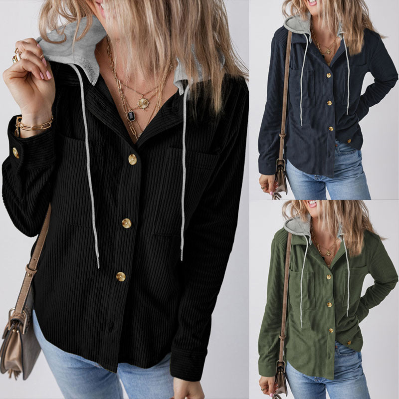 Damkjol med hoodie i strukturerad tyg och praktiska knapprädelar Eva Jonsson-Eva Jonsson