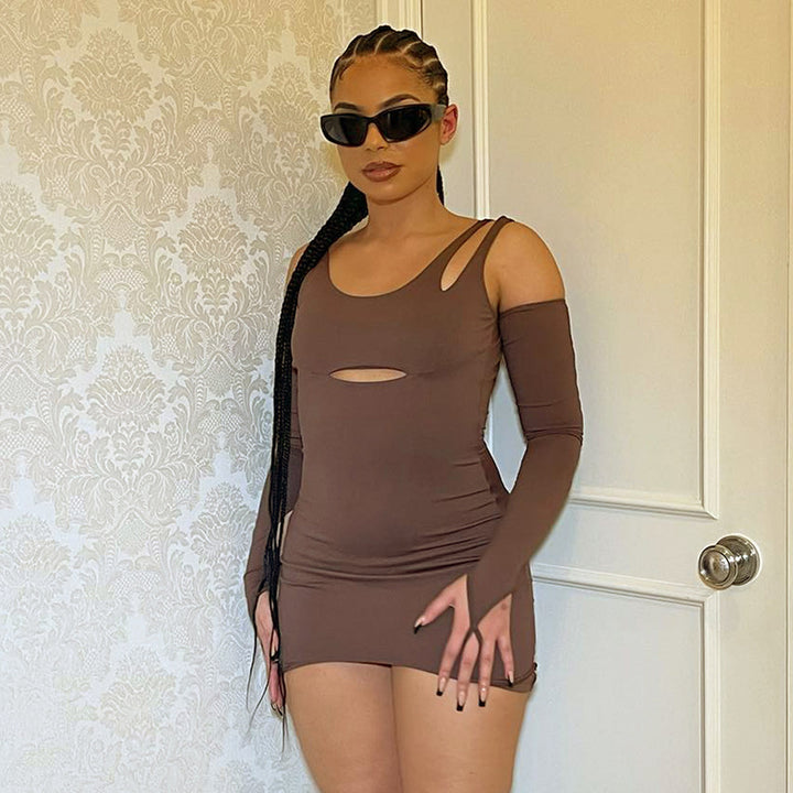 Damklänning Bodycon med asymmetriska ärmar Mirla-Eva Jonsson