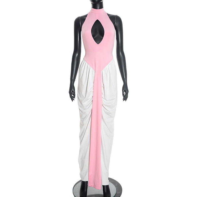 Damklänning med högskuren halsringning och elegant cut-out Mirla-Eva Jonsson
