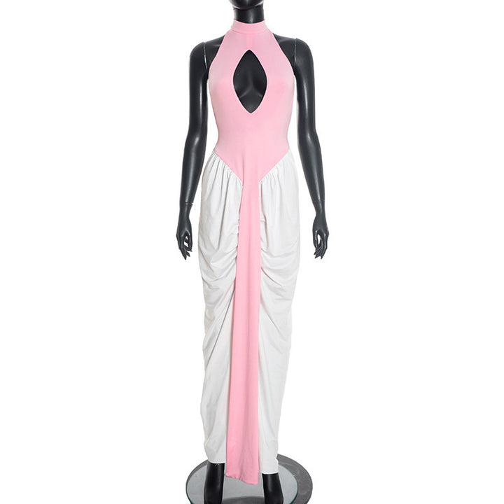 Damklänning med högskuren halsringning och elegant cut-out Mirla-Eva Jonsson