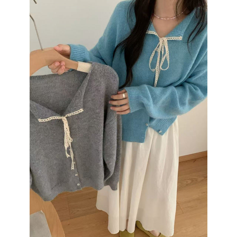 Damknappad cardigan med romantisk dragsko Mirla-Eva Jonsson