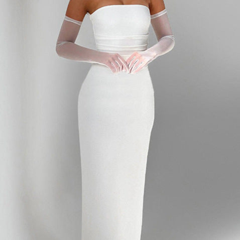 Dammarn Strapless Maxi-klänning med transparenta ärmdekorationer och figurnära snitt Mirla-Eva Jonsson