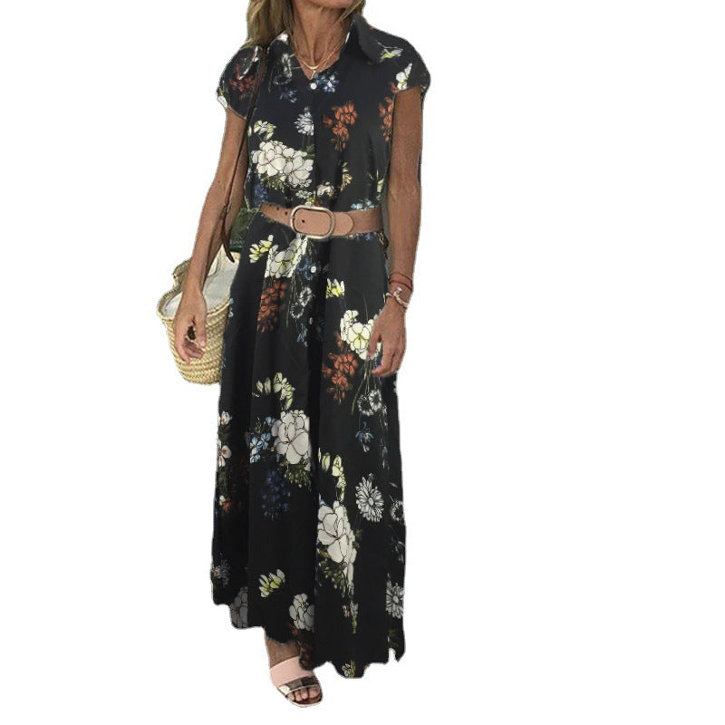 Dammars Maxiklänning med blommönster och elegant midjebälte Mirla-Eva Jonsson