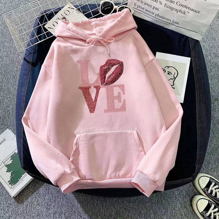 Dammens hoodie med kreativ läppdesign Mirla-Eva Jonsson
