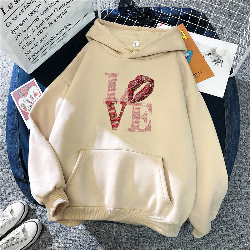 Dammens hoodie med kreativ läppdesign Mirla-Eva Jonsson