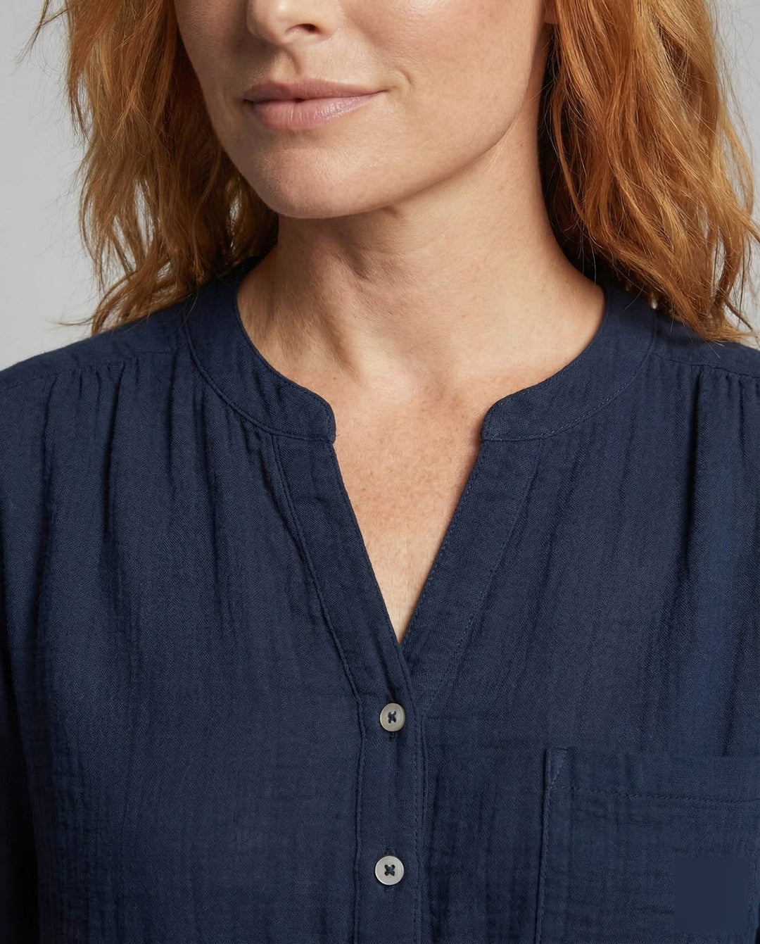 Damms Musselinblusenskjorta Rundhalsutskärning-Eva Jonsson