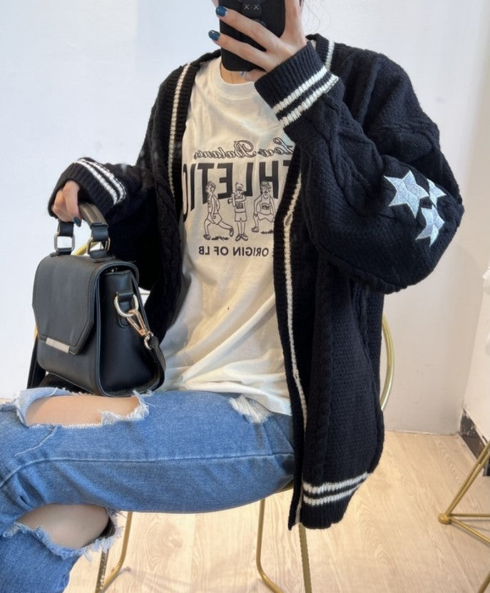 Damn Grovstick Cardigan med moderiktigt stjärnmotiv Mirla-Eva Jonsson