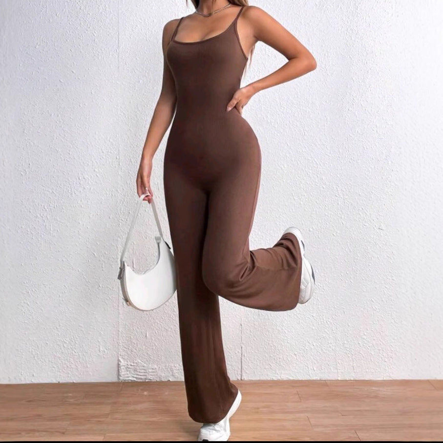 Damned Elegant Jumpsuit med justerbara spagettiband och figursmickrande snitt Mirla-Eva Jonsson