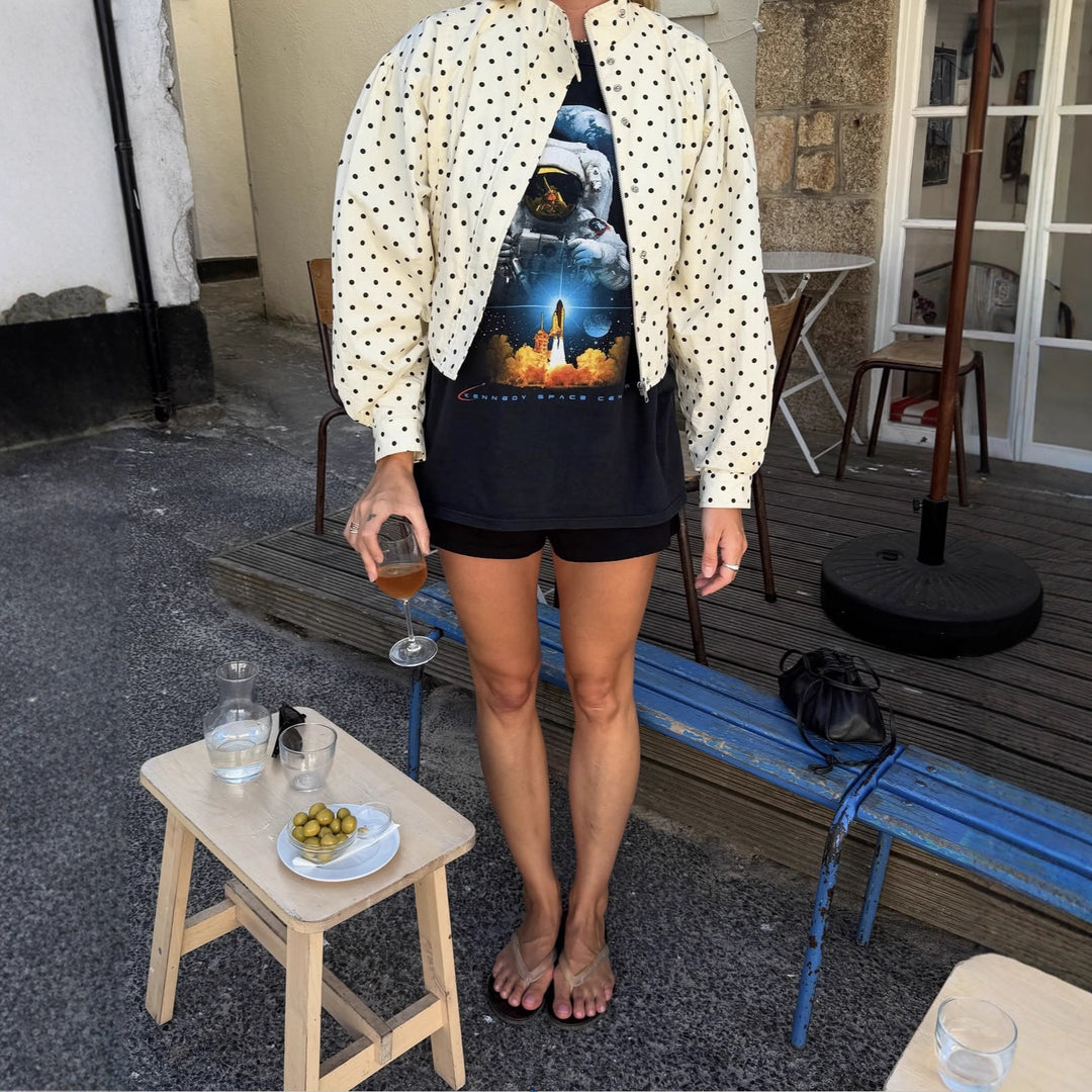 Damövergångjacka med moderna prickar Mirla-Eva Jonsson