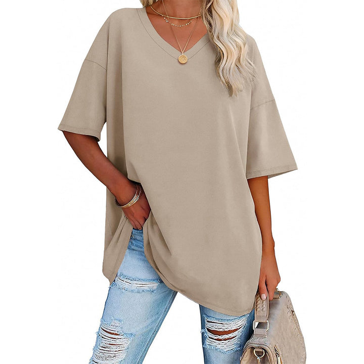 Damoversized T-shirt med V-ringning och sidofickor Mirla-Eva Jonsson