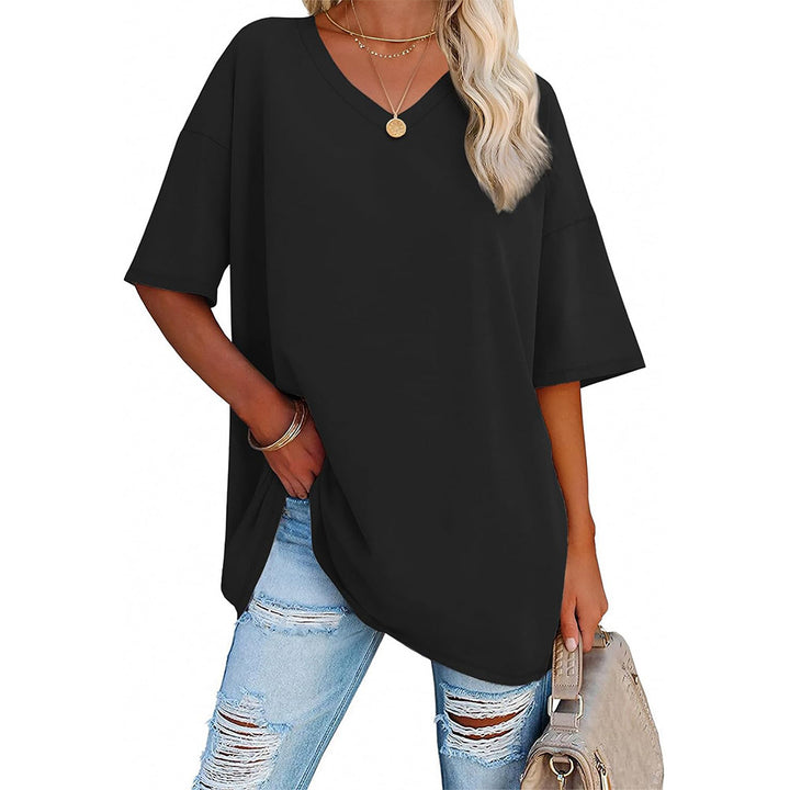 Damoversized T-shirt med V-ringning och sidofickor Mirla-Eva Jonsson