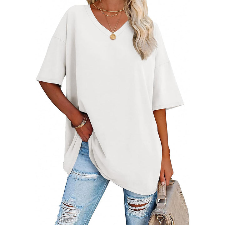 Damoversized T-shirt med V-ringning och sidofickor Mirla-Eva Jonsson
