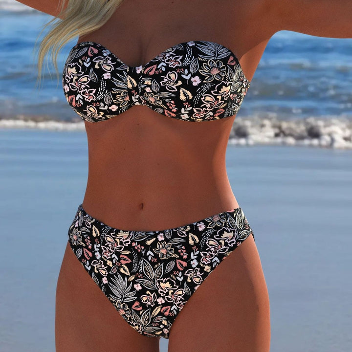 Dams Bikini-set med elegant Strapless-overdel och hög midjeband Mirla-Eva Jonsson