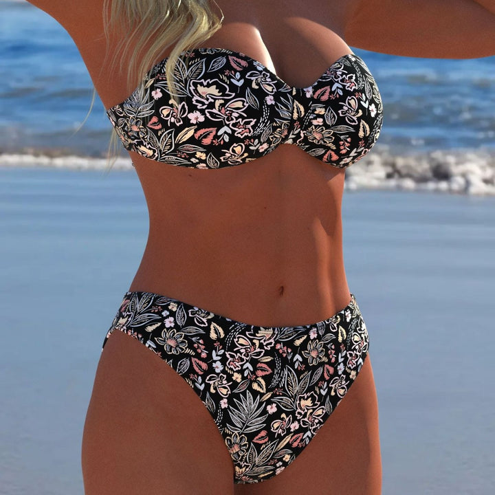Dams Bikini-set med elegant Strapless-overdel och hög midjeband Mirla-Eva Jonsson