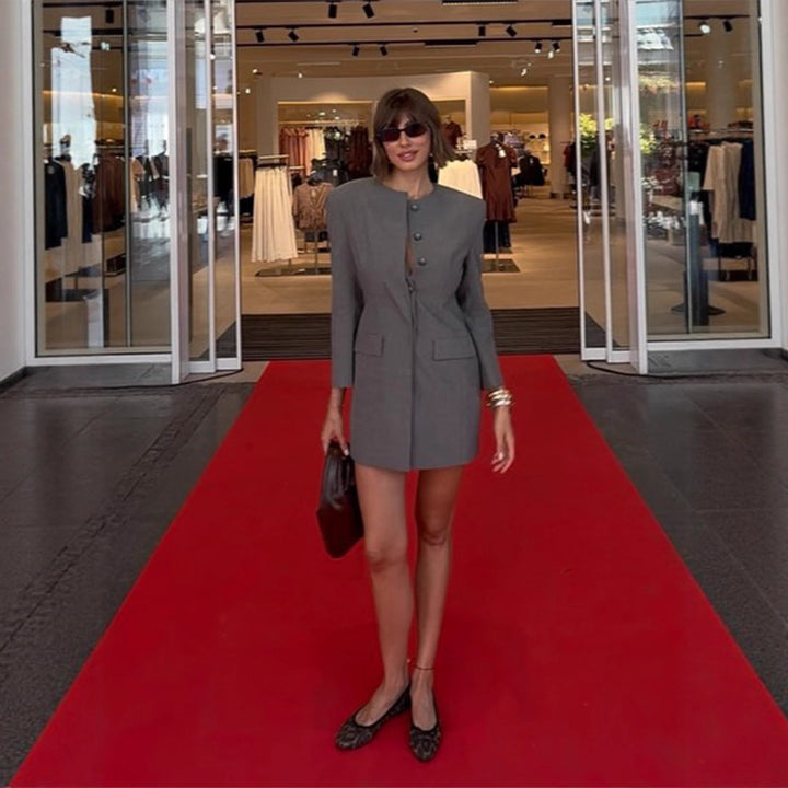 Dams Blazer-klänning med oversized axlar Mirla-Eva Jonsson