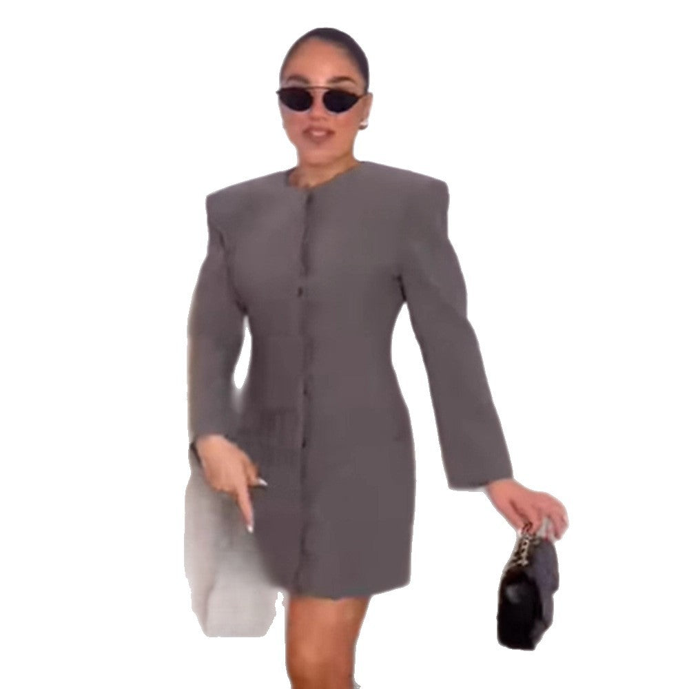 Dams Blazer-klänning med oversized axlar Mirla-Eva Jonsson