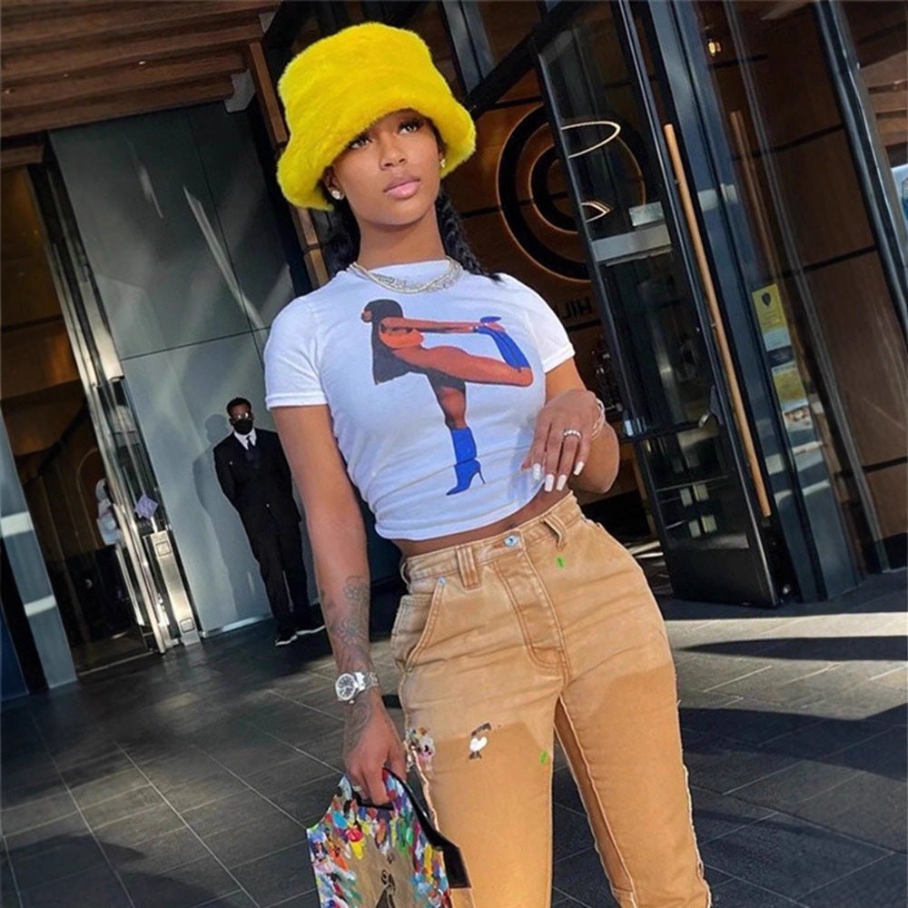 Dams Crop T-Shirt med iögonfallande grafiktryck Mirla-Eva Jonsson