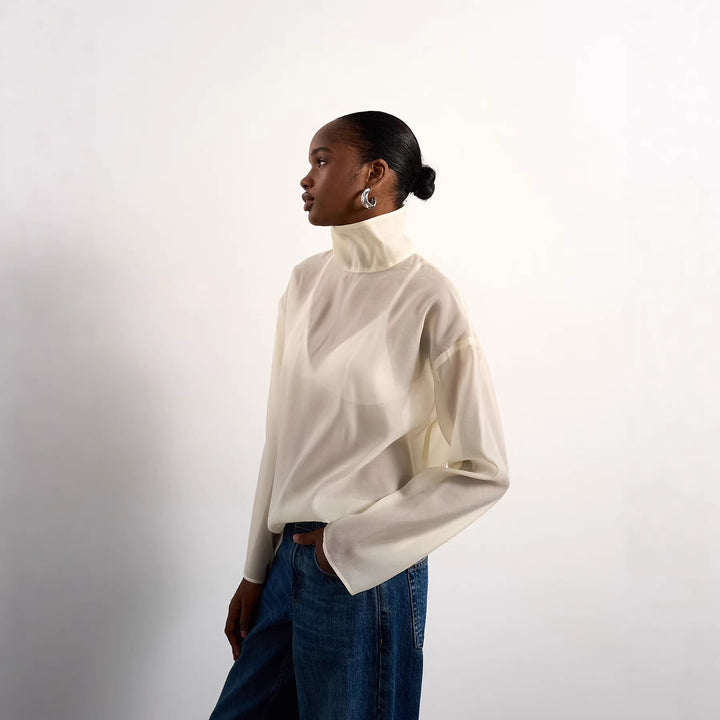 Dams Elegant Blus i transparent tyg med stående krage Mirla-Eva Jonsson