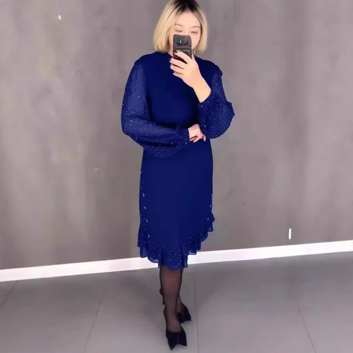 Dams Elegant Klänning med Voluminösa Ärmar och Utskuren Söm Mirla-Eva Jonsson