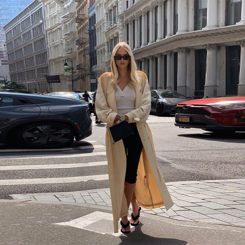 Dams Elegant Trenchcoatjacka med moderiktig skärning Mirla-Eva Jonsson