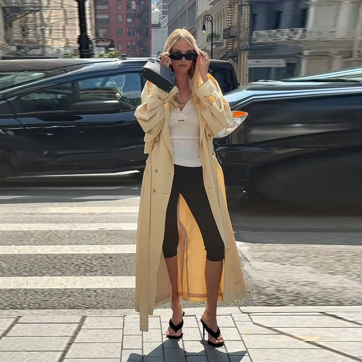Dams Elegant Trenchcoatjacka med moderiktig skärning Mirla-Eva Jonsson