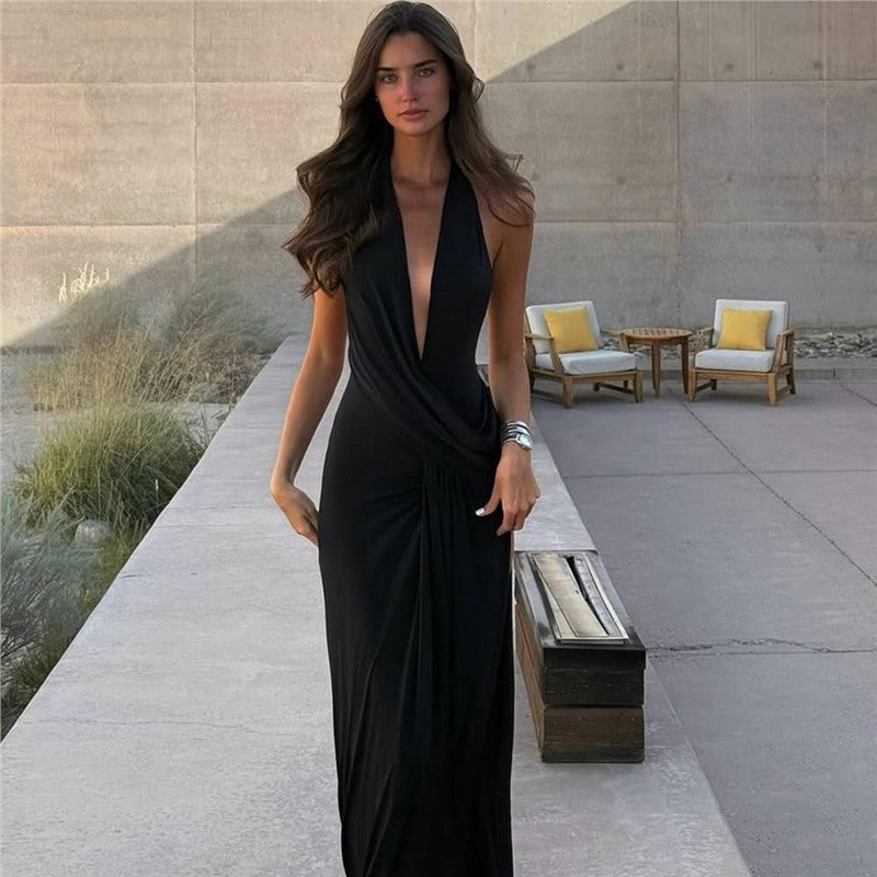 Dams Elegant Wrap Dress with Deep V-Neck and Flowing Cut Mirla-Eva Jonsson