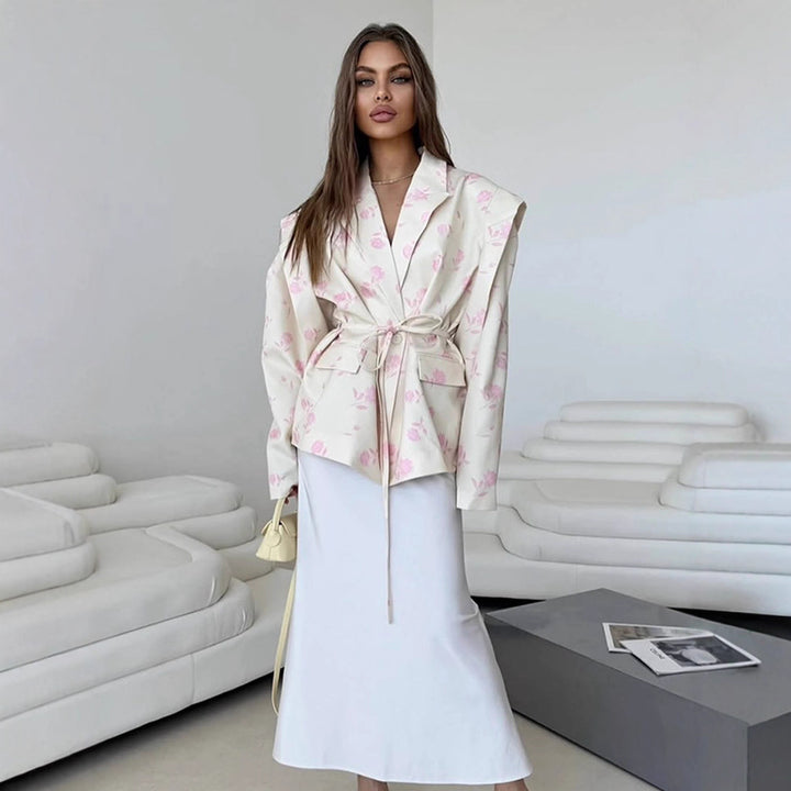 Dams Elegant flätad blazer med midjeband Mirla-Eva Jonsson