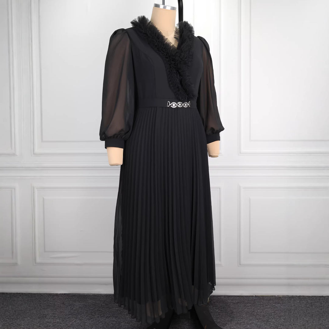Dams Elegant plisserad midi-klänning med volangdetaljer Mirla-Eva Jonsson