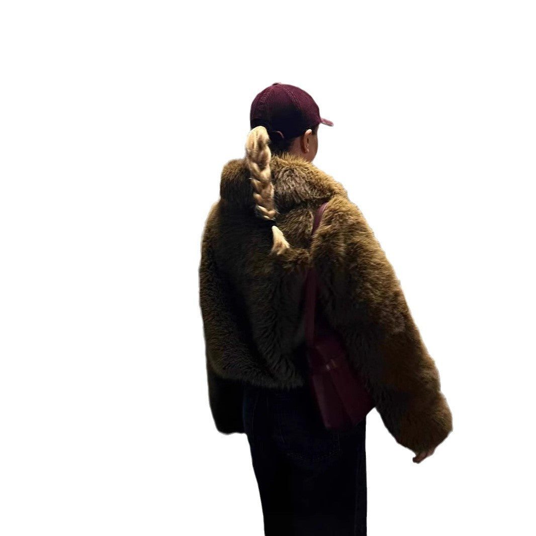 Dams Fashionabel Konstpälsjacka med cropped snitt och voluminösa ärmar Mirla-Eva Jonsson