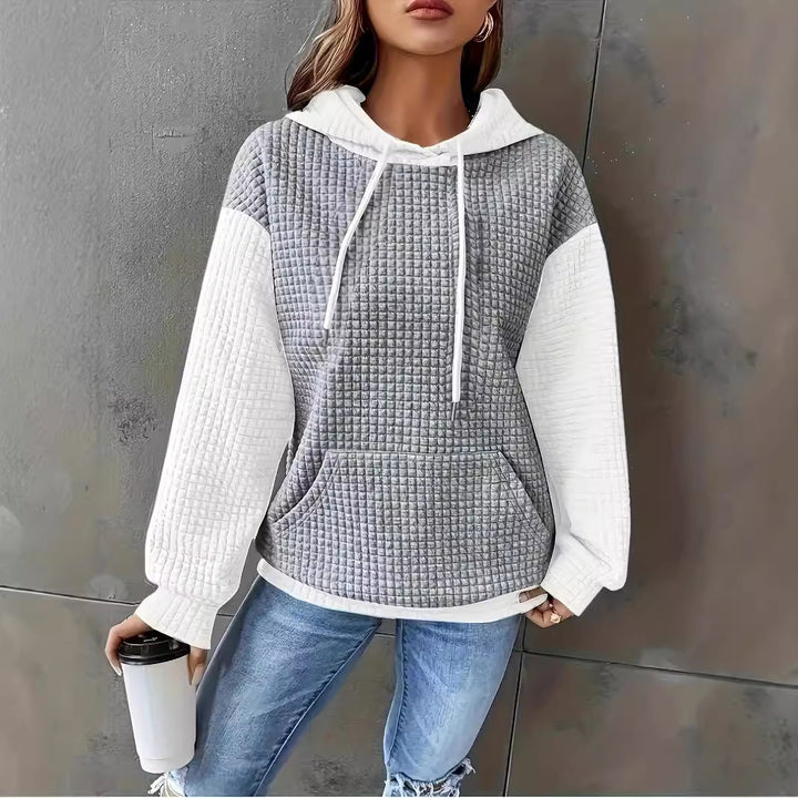 Dams Hoodie med strukturerad design och praktiska sidofickor Mirla-Eva Jonsson