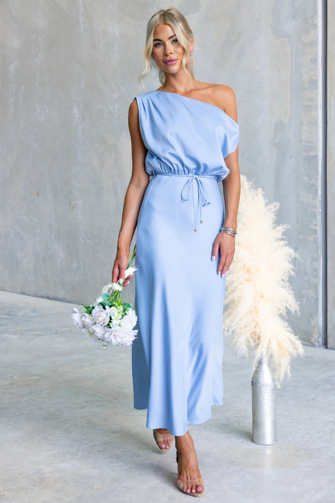Dams Maxi Klänning med Off-Shoulder Design och Elastisk Midja Mirla-Eva Jonsson