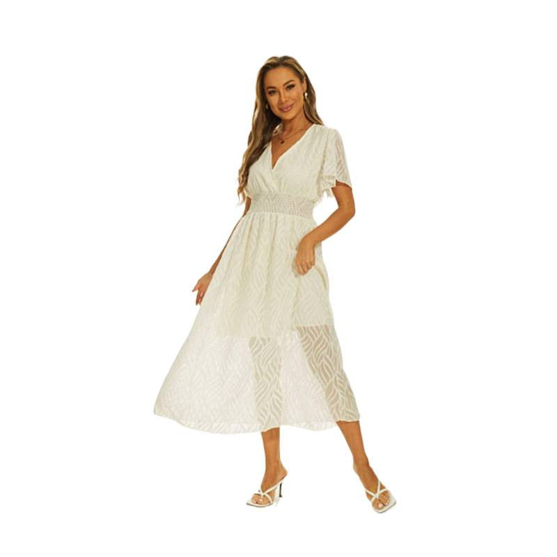 Dams Maxi-klänning med elegant V-ringning och fina volangdetaljer Mirla-Eva Jonsson