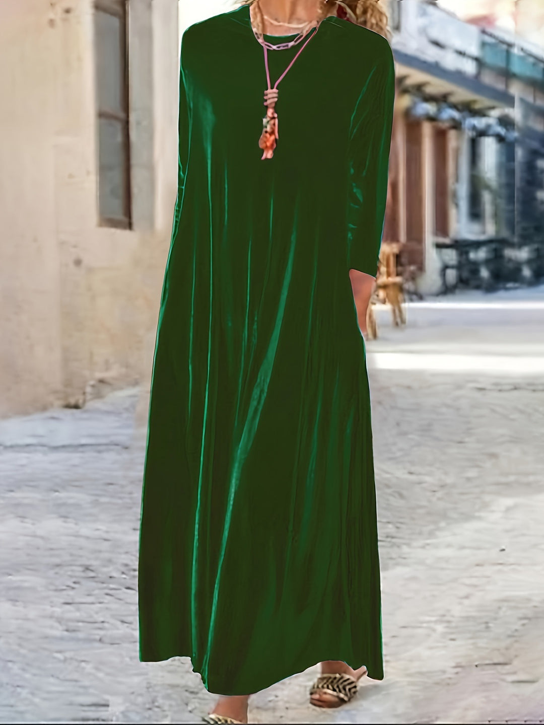Dams Maxiklänning med elegant skärning och fickor Mirla-Eva Jonsson