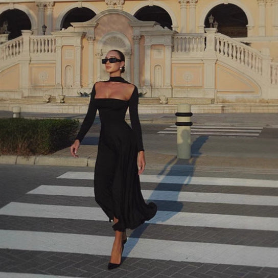 Dams Off-Shoulder Maxiklänning med långa ärmar och elegant skärning Mirla-Eva Jonsson
