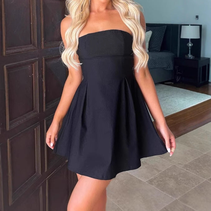 Dams Off-Shoulder Miniklänning med voluminös kjol och eleganta draperingar Mirla-Eva Jonsson
