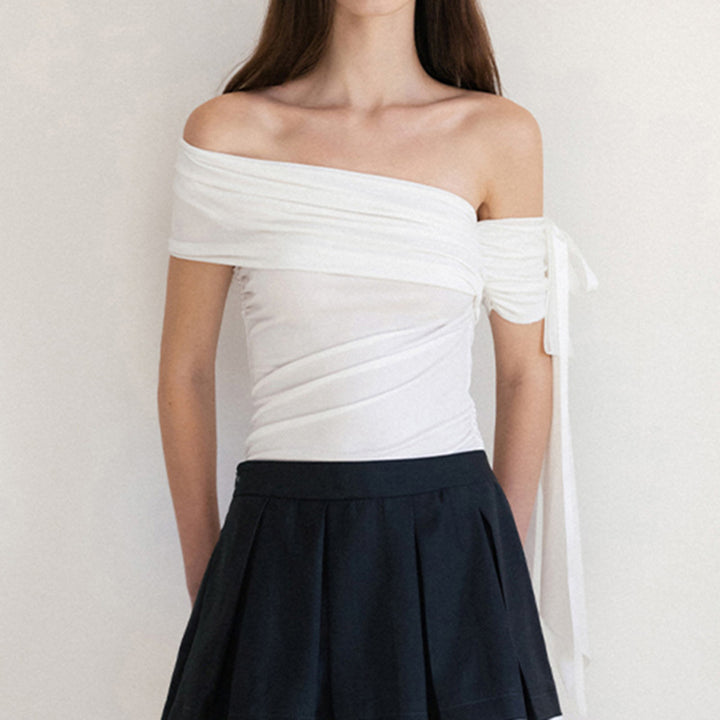 Dams Off-Shoulder Topp med volangdetaljer och transparent ärm Mirla-Eva Jonsson